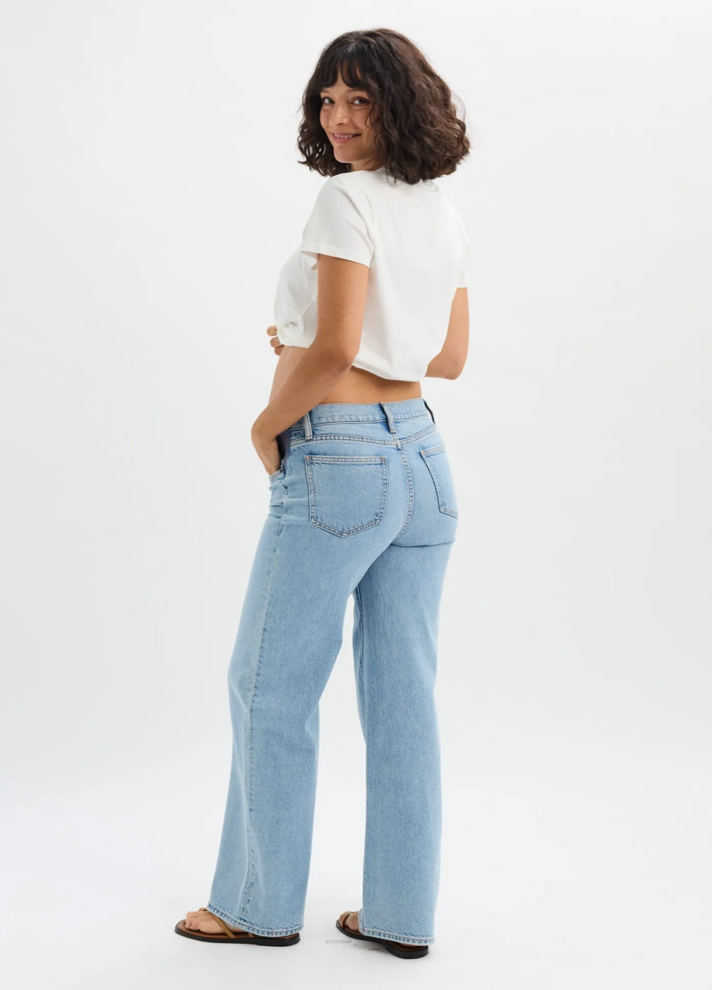 The Relaxed Wide Leg Maternity Jean
