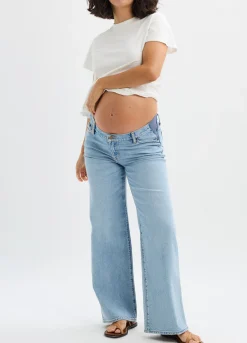 The Relaxed Wide Leg Maternity Jean
