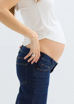 The Relaxed Wide Leg Maternity Jean