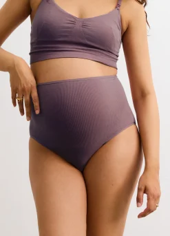 The Seamless Belly Brief