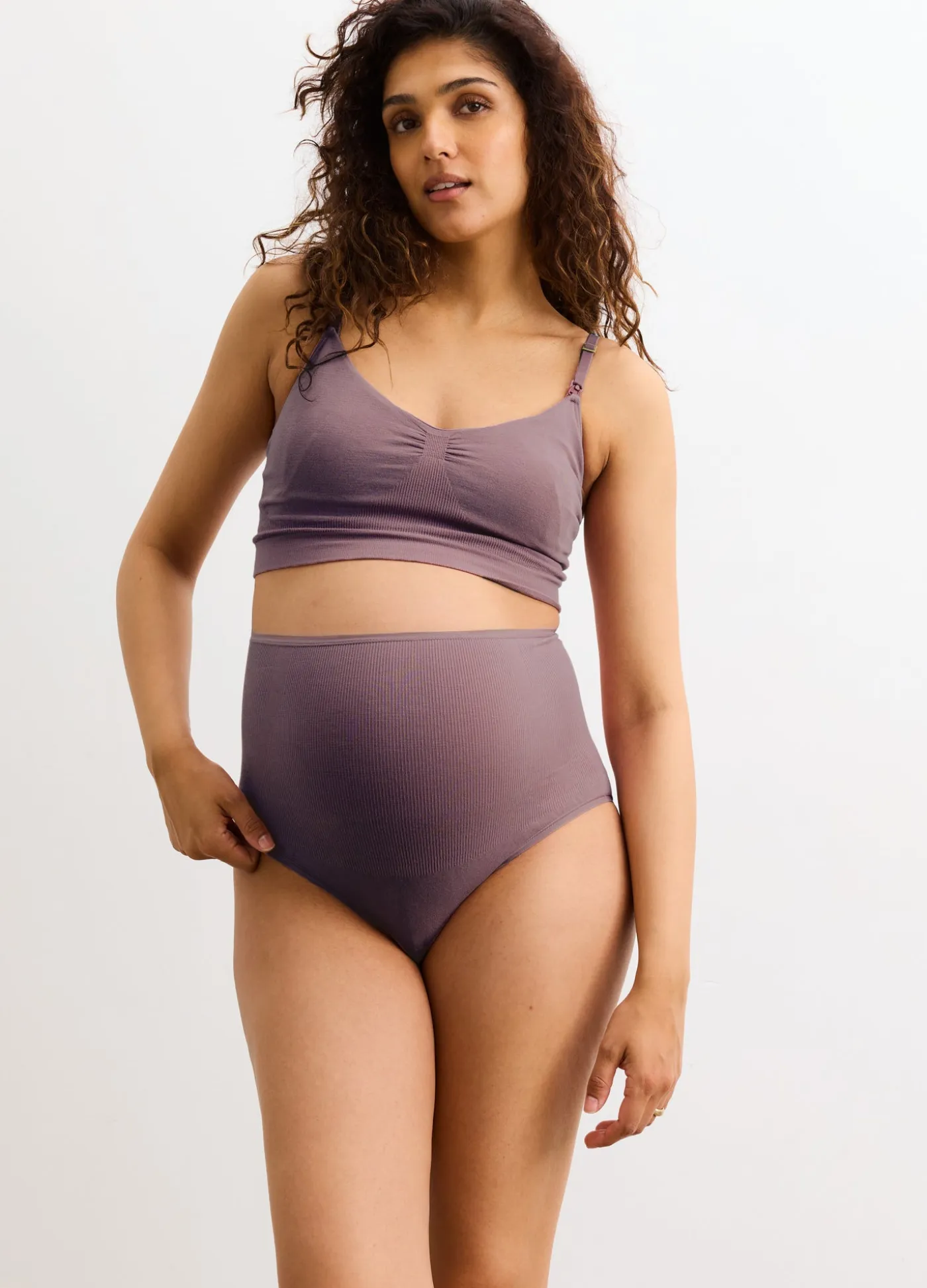 The Seamless Belly Brief