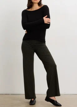 The Softsculpt Show-off Top