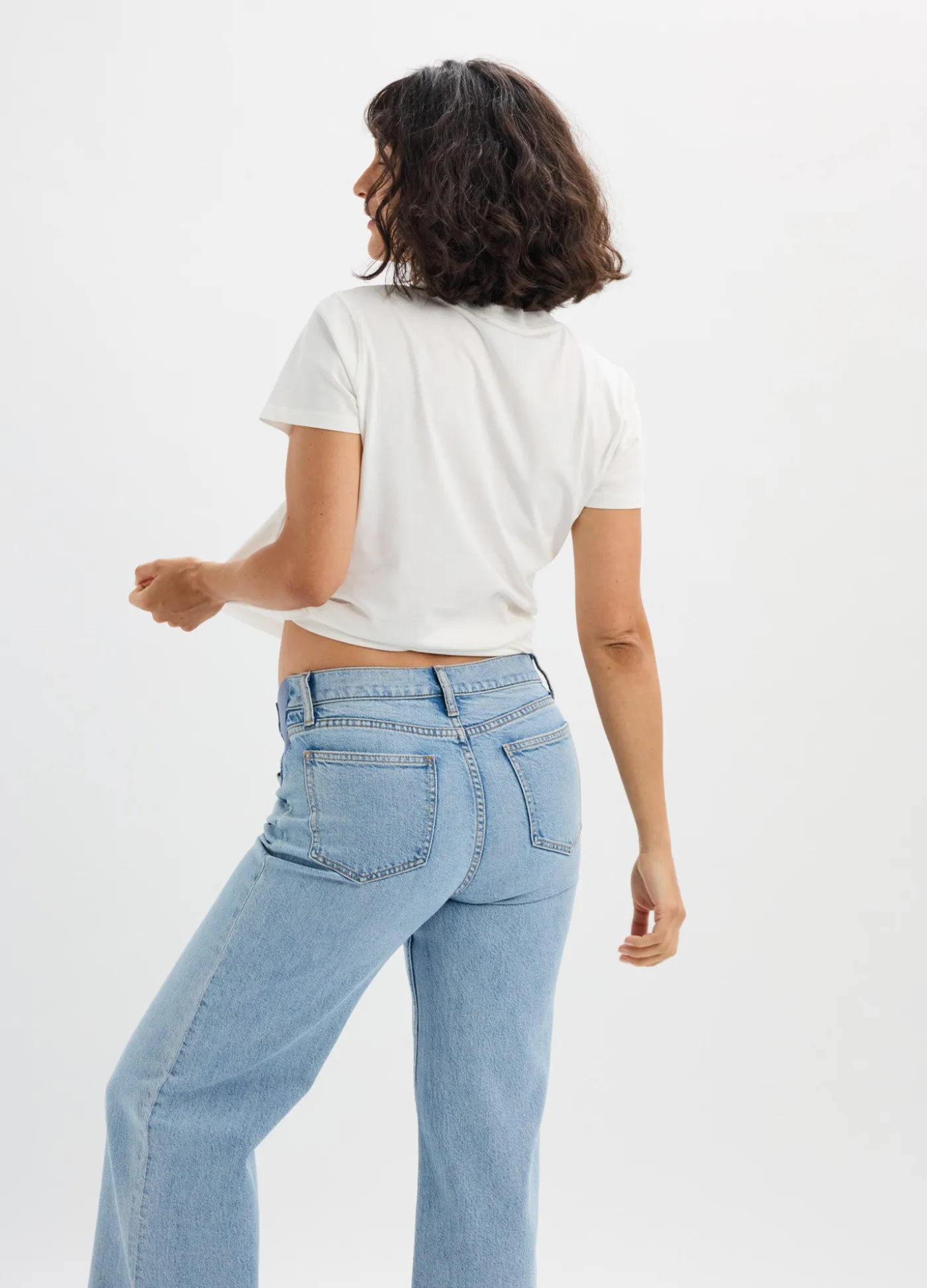 The Washed Cotton Short Sleeve Crew Tshirt
